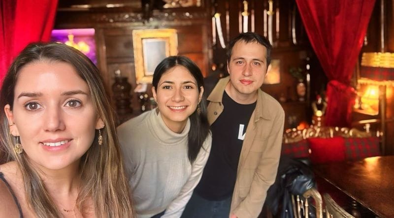 Quién Enseña a Quién: El Arte de Aprender en Equipo